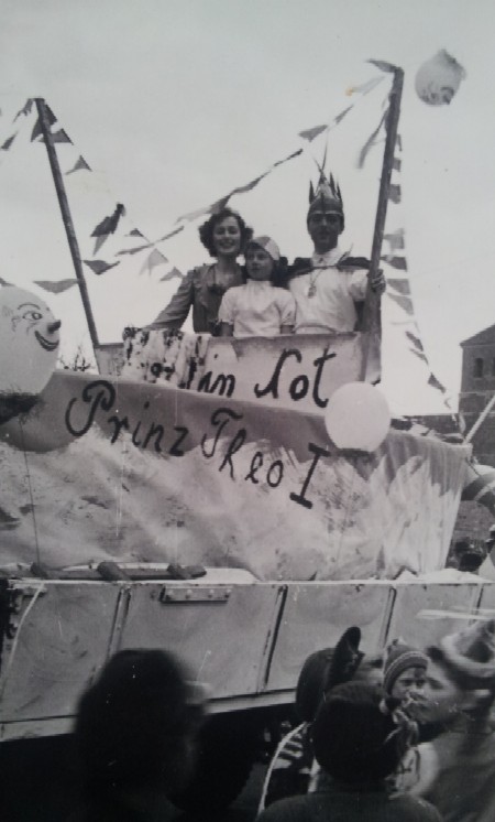 1952.jpg