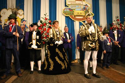 Prinzenpaar Ralf & Andrea Schneiders mit Gefolge