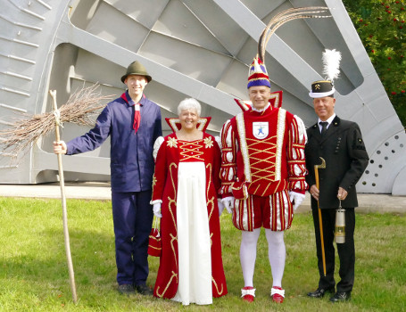 Prinzenpaar 2015/2016 Bert I (Schmitz) und Gabi I (Schmitz) sowie Prinzenfhrer Detlef (Fiebach) und Schanzeremmel Manuel (Fiebach)